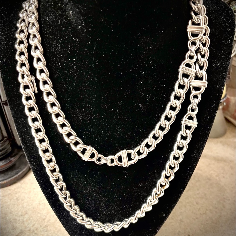 Monet silver chain necklace 💕